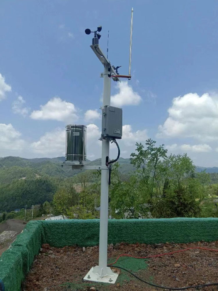 Estación automática de monitoreo meteorológico